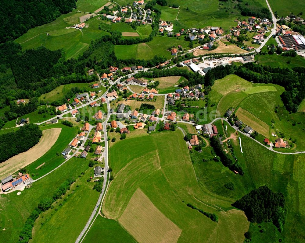 Hottingen von oben - Dorfkern am Feldrand in Hottingen im Bundesland Baden-Württemberg, Deutschland