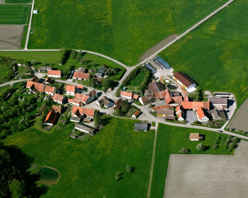 Luftaufnahme Hürbel a.Rangen - Dorfkern am Feldrand in Hürbel a.Rangen im Bundesland Bayern, Deutschland