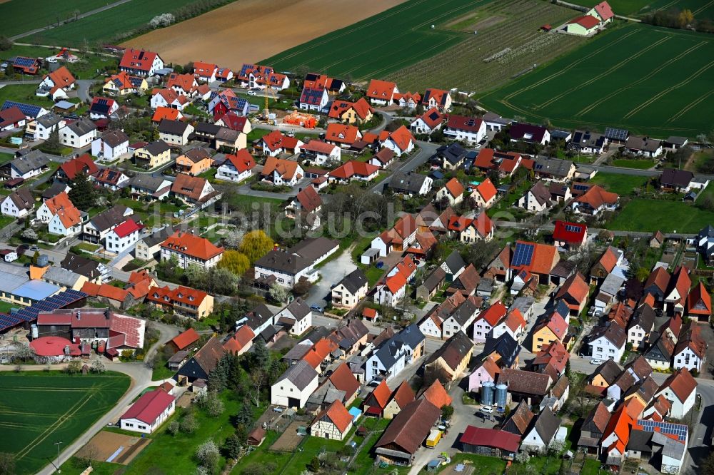 Luftbild Kauernhofen - Dorfkern am Feldrand in Kauernhofen im Bundesland Bayern, Deutschland