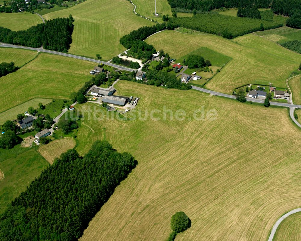 Kierspe von oben - Dorfkern am Feldrand in Kierspe im Bundesland Nordrhein-Westfalen, Deutschland