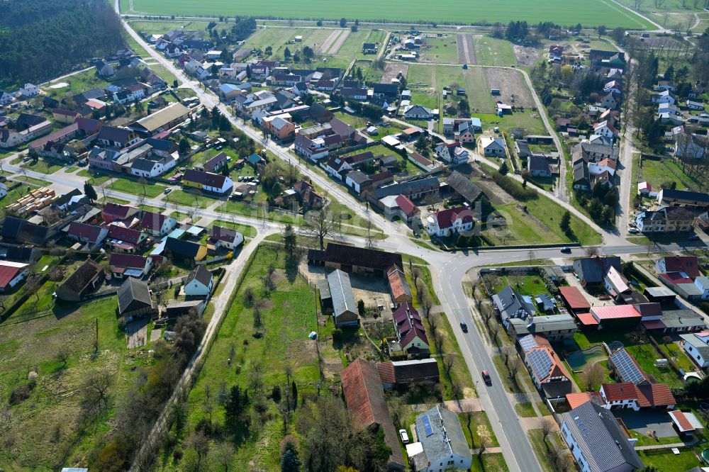 Luftbild Krahne - Dorfkern am Feldrand in Krahne im Bundesland Brandenburg, Deutschland