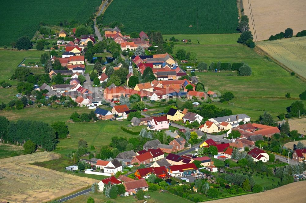Luftbild Körba - Dorfkern am Feldrand in Körba im Bundesland Brandenburg, Deutschland