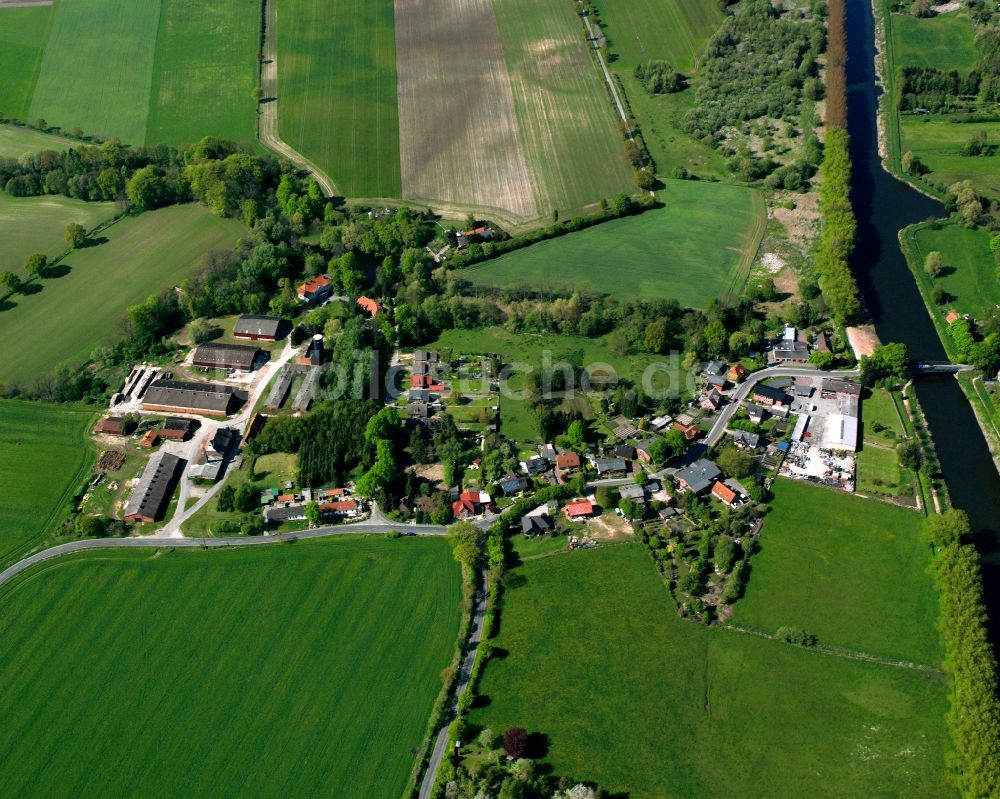 Krummesse von oben - Dorfkern am Feldrand in Krummesse im Bundesland Schleswig-Holstein, Deutschland
