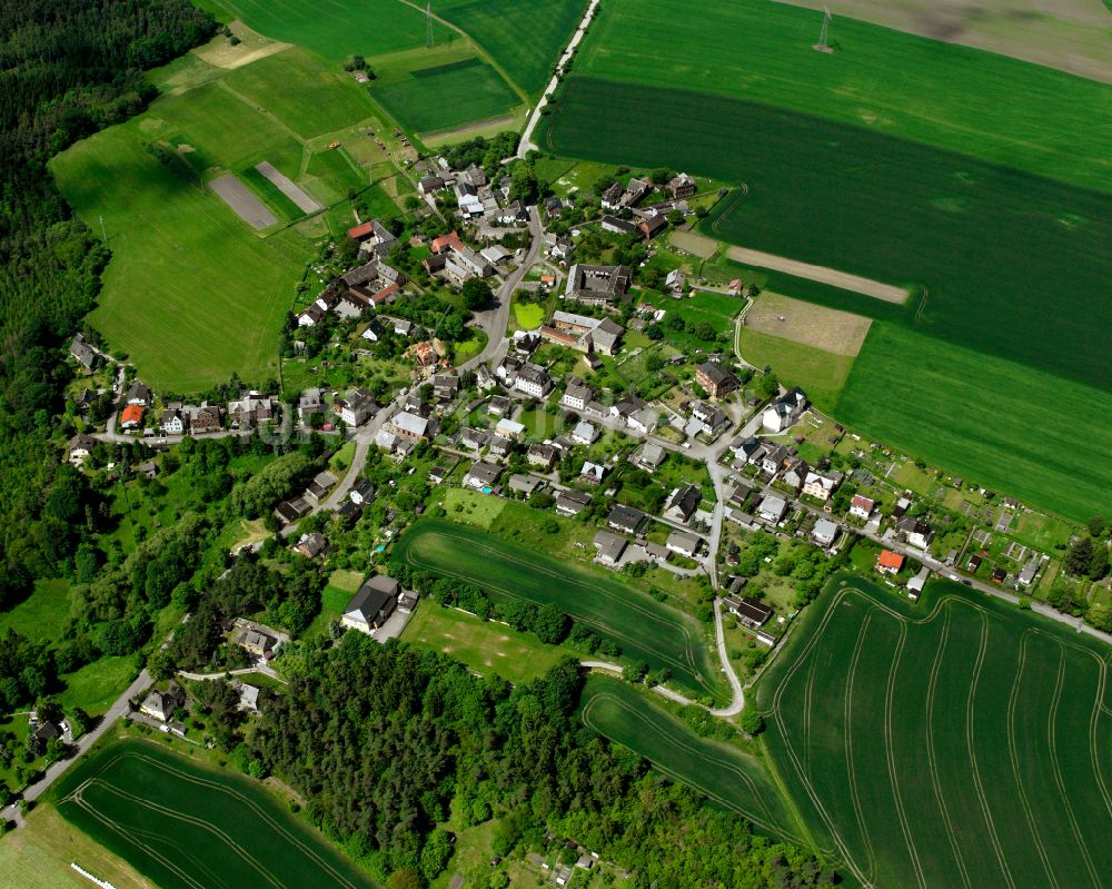 Luftaufnahme Kurtschau - Dorfkern am Feldrand in Kurtschau im Bundesland Thüringen, Deutschland