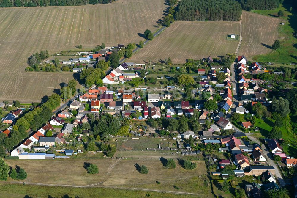 Luftbild Kurtschlag - Dorfkern am Feldrand in Kurtschlag im Bundesland Brandenburg, Deutschland