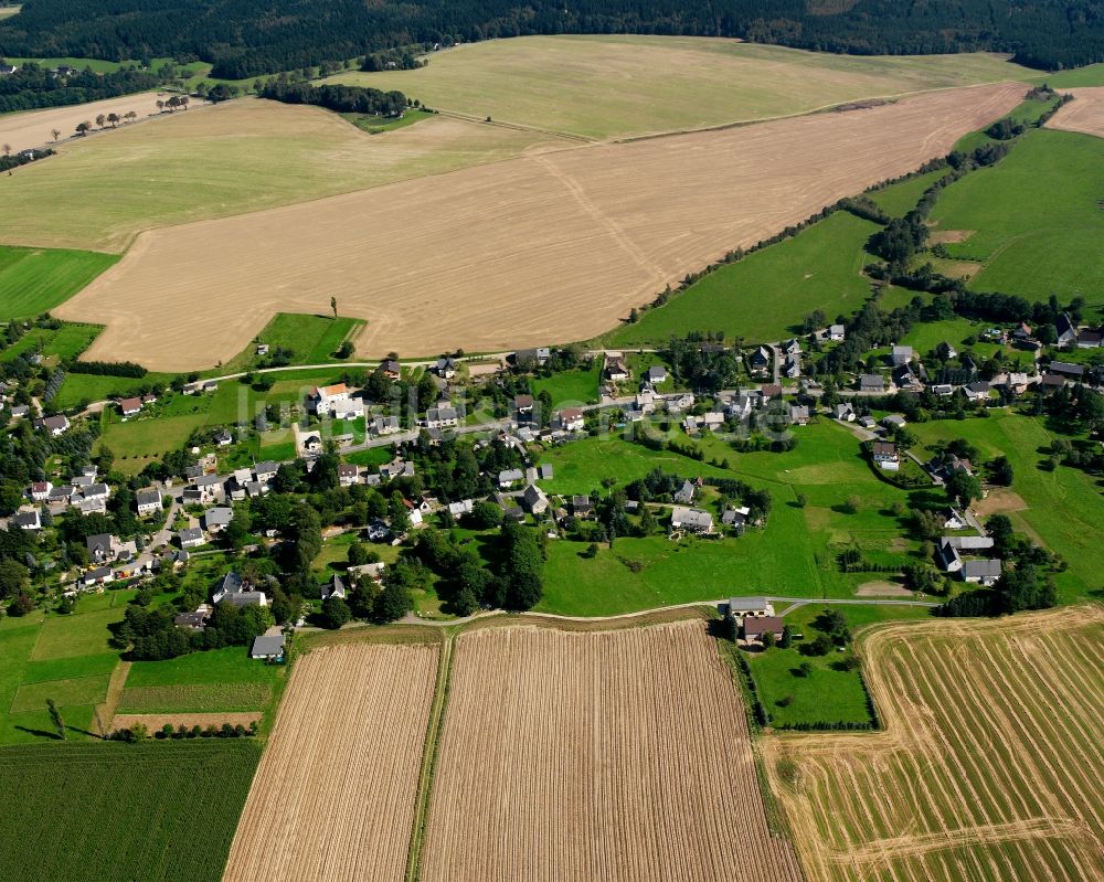 Luftaufnahme Langenau - Dorfkern am Feldrand in Langenau im Bundesland Sachsen, Deutschland