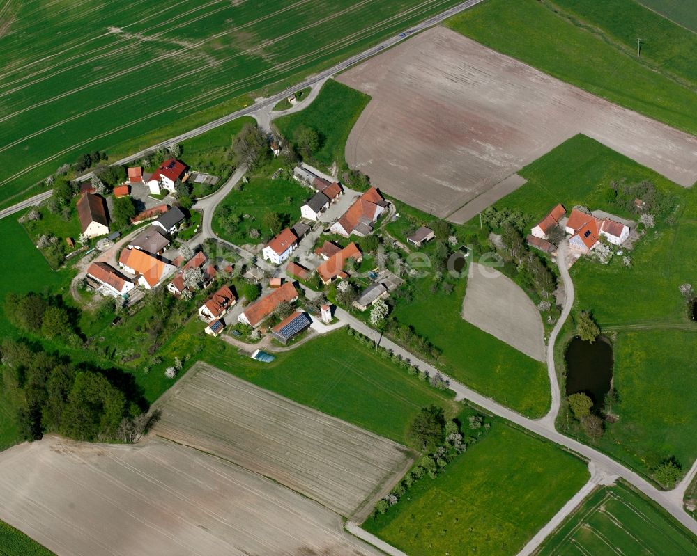Luftaufnahme Lehrberg - Dorfkern am Feldrand in Lehrberg im Bundesland Bayern, Deutschland