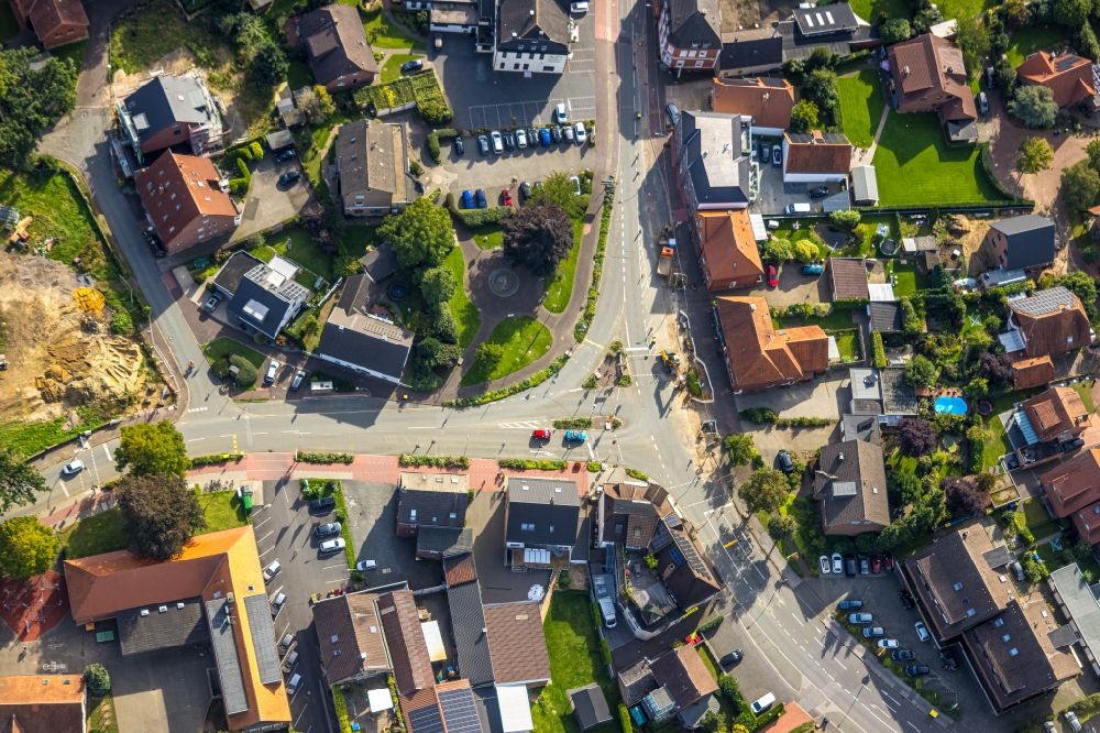 Luftbild Lippramsdorf - Dorfkern am Feldrand in Lippramsdorf im Bundesland Nordrhein-Westfalen, Deutschland