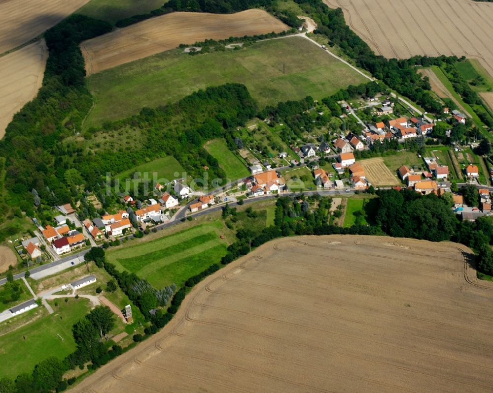 Luftaufnahme Marolterode - Dorfkern am Feldrand in Marolterode im Bundesland Thüringen, Deutschland