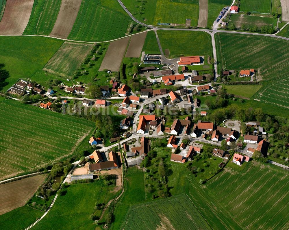 Luftbild Mittelbach - Dorfkern am Feldrand in Mittelbach im Bundesland Bayern, Deutschland