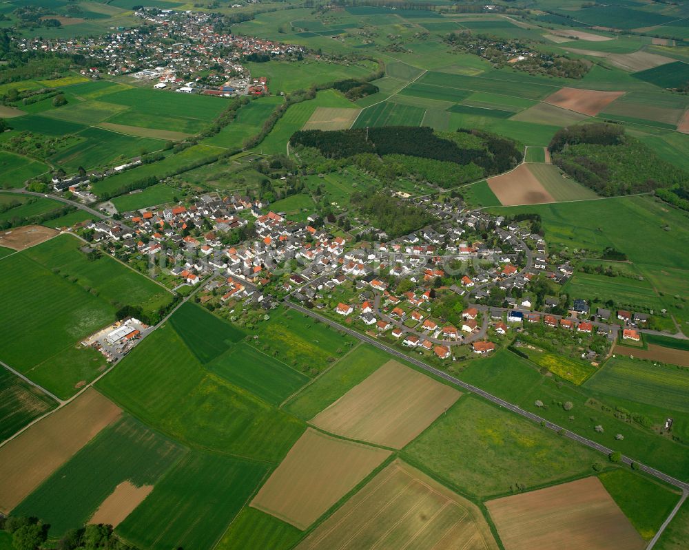 Luftaufnahme Münster - Dorfkern am Feldrand in Münster im Bundesland Hessen, Deutschland