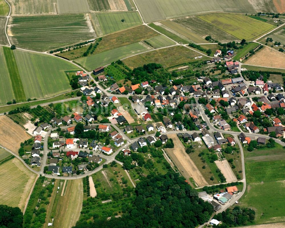 Luftbild Moos - Dorfkern am Feldrand in Moos im Bundesland Baden-Württemberg, Deutschland
