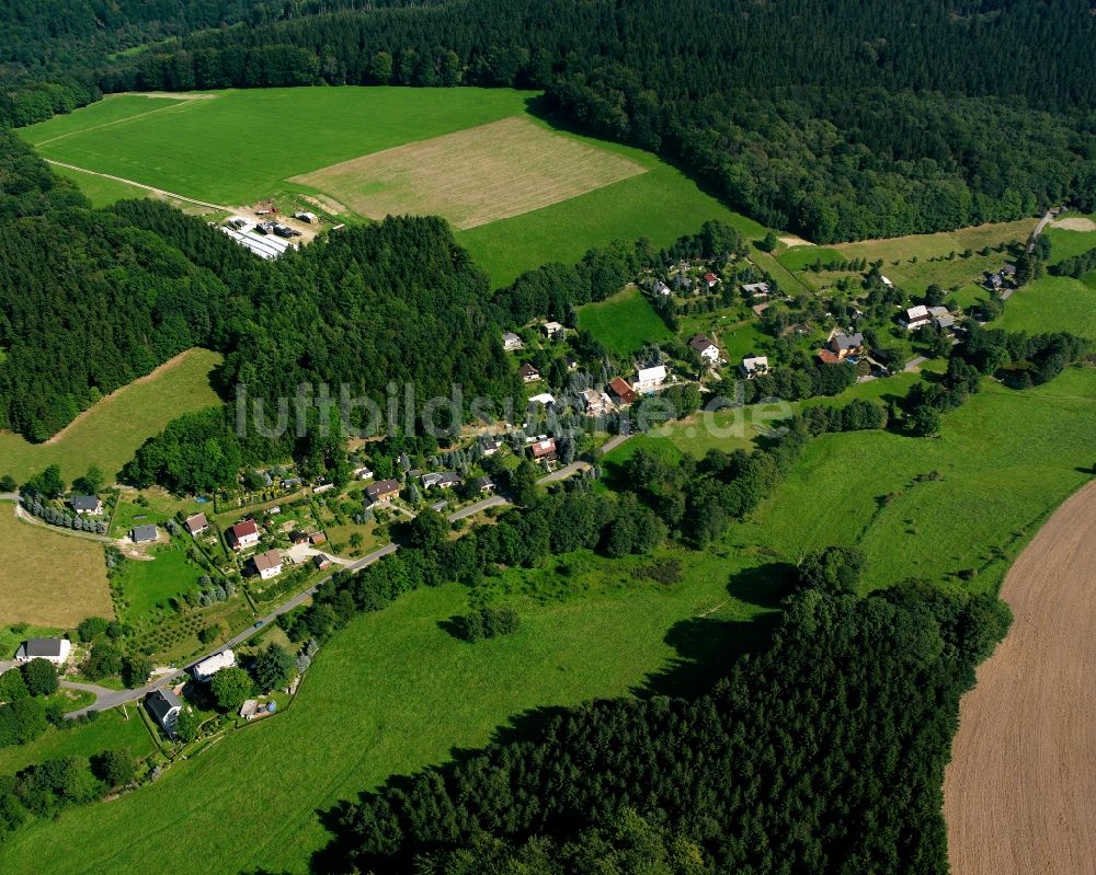 Mulda/Sachsen aus der Vogelperspektive: Dorfkern am Feldrand in Mulda/Sachsen im Bundesland Sachsen, Deutschland