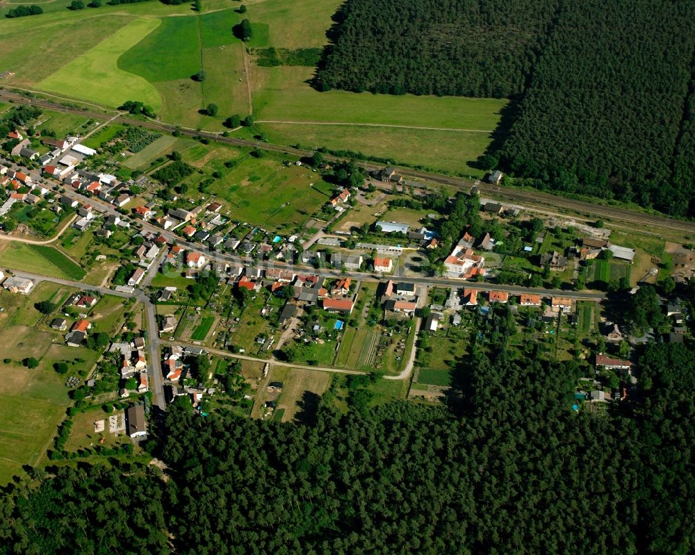 Luftaufnahme Nedlitz - Dorfkern am Feldrand in Nedlitz im Bundesland Sachsen-Anhalt, Deutschland