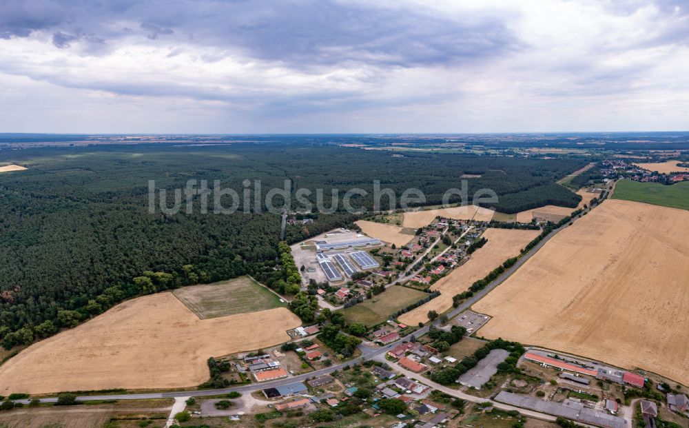 Luftbild Oderberg - Dorfkern am Feldrand Neuendorf in Oderberg im Bundesland Brandenburg, Deutschland