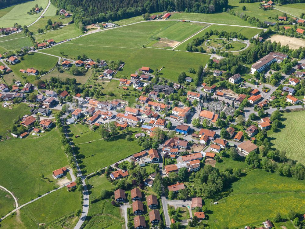 Luftbild Neuschönau - Dorfkern am Feldrand in Neuschönau im Bundesland Bayern, Deutschland