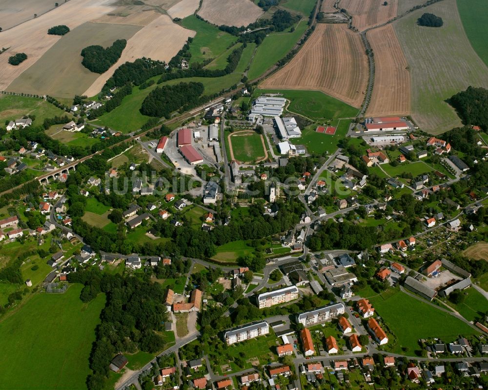 Luftbild Niederbobritzsch - Dorfkern am Feldrand in Niederbobritzsch im Bundesland Sachsen, Deutschland