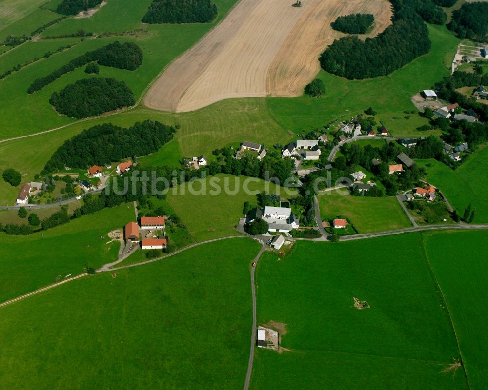 Luftbild Niederbobritzsch - Dorfkern am Feldrand in Niederbobritzsch im Bundesland Sachsen, Deutschland