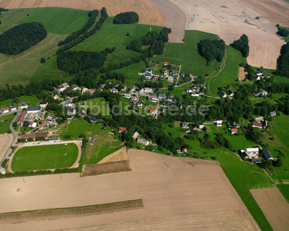 Luftaufnahme Oberbobritzsch - Dorfkern am Feldrand in Oberbobritzsch im Bundesland Sachsen, Deutschland
