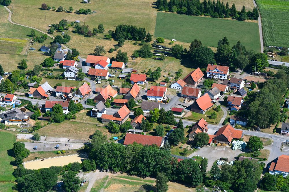 Oberdielbach von oben - Dorfkern am Feldrand in Oberdielbach im Bundesland Baden-Württemberg, Deutschland