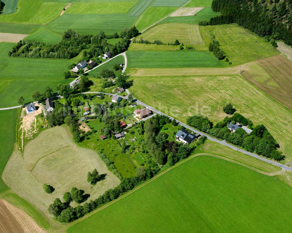 Oberhaid von oben - Dorfkern am Feldrand in Oberhaid im Bundesland Bayern, Deutschland