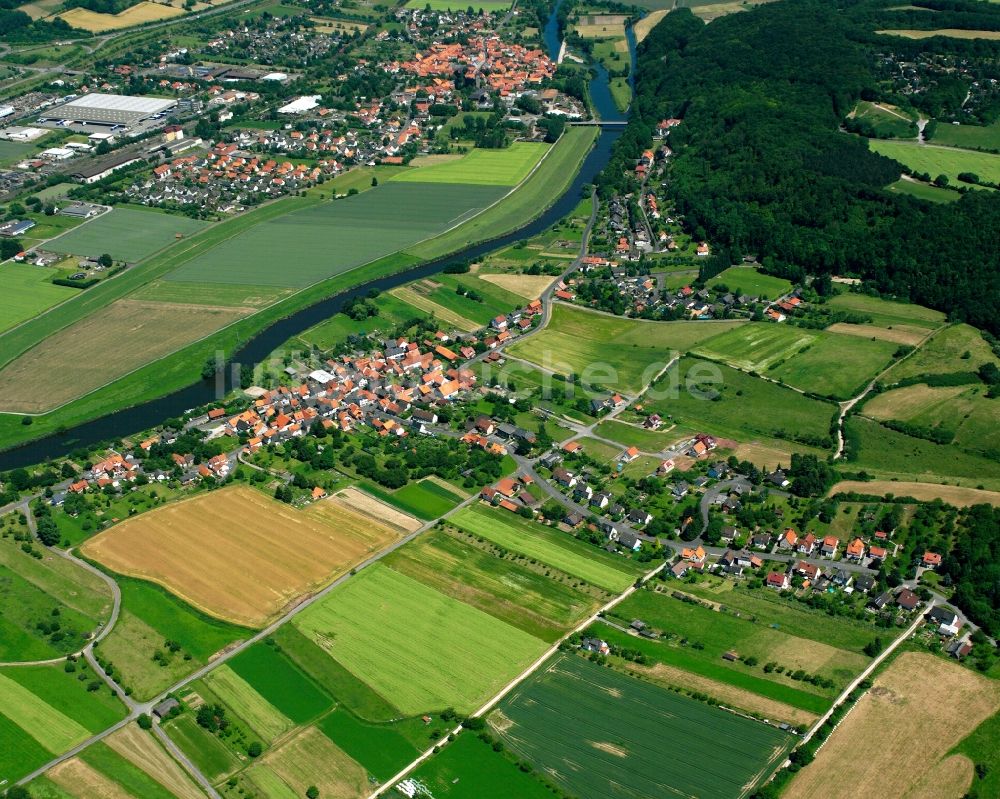 Luftaufnahme Oberode - Dorfkern am Feldrand in Oberode im Bundesland Niedersachsen, Deutschland