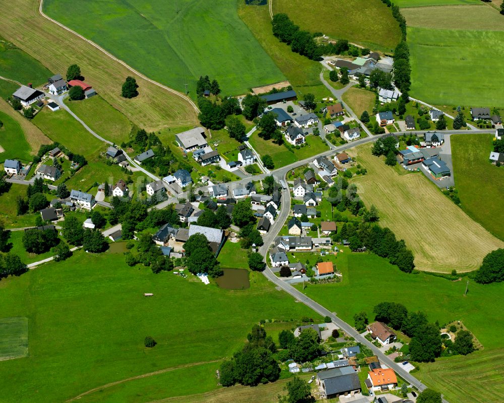 Obersteben von oben - Dorfkern am Feldrand in Obersteben im Bundesland Bayern, Deutschland