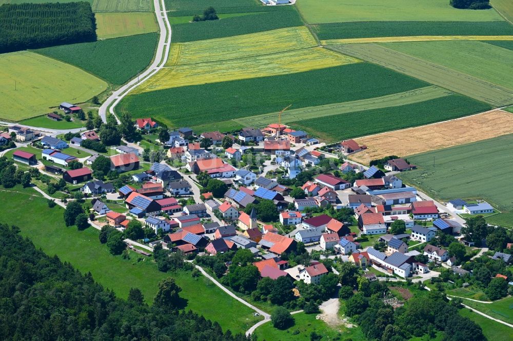 Luftbild Oening - Dorfkern am Feldrand in Oening im Bundesland Bayern, Deutschland