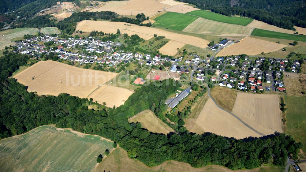 Luftaufnahme Ohlenberg - Dorfkern am Feldrand in Ohlenberg im Bundesland Rheinland-Pfalz, Deutschland
