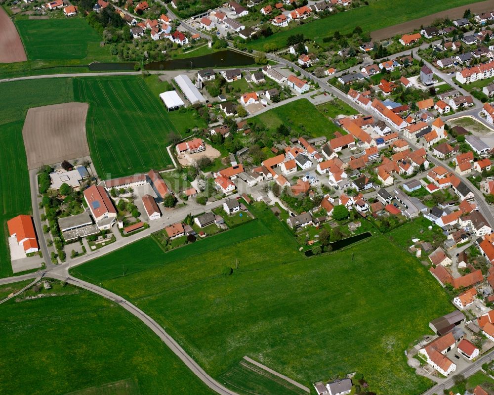 Luftaufnahme Petersaurach - Dorfkern am Feldrand in Petersaurach im Bundesland Bayern, Deutschland