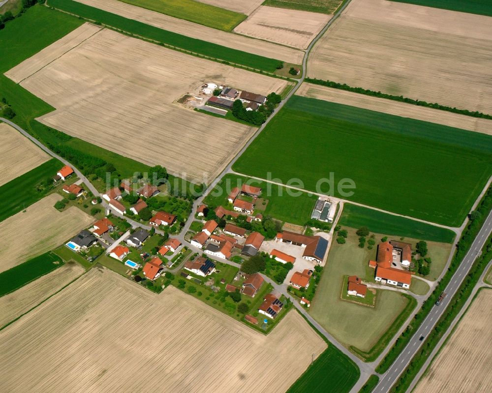Luftbild Ramerding - Dorfkern am Feldrand in Ramerding im Bundesland Bayern, Deutschland