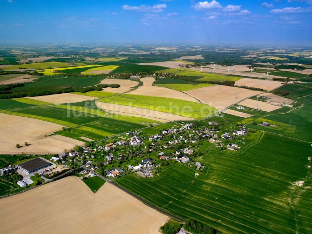 Luftaufnahme Reichenbach - Dorfkern am Feldrand in Reichenbach im Bundesland Sachsen, Deutschland