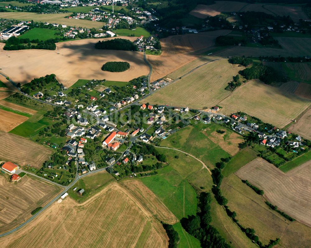 Reinsdorf von oben - Dorfkern am Feldrand in Reinsdorf im Bundesland Thüringen, Deutschland