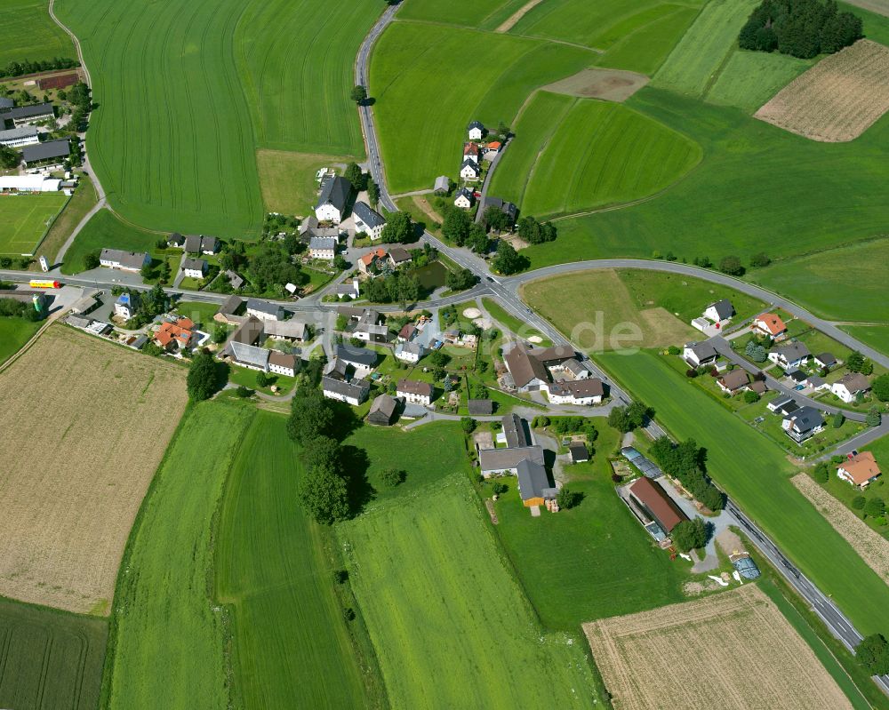 Reuthlas von oben - Dorfkern am Feldrand in Reuthlas im Bundesland Bayern, Deutschland