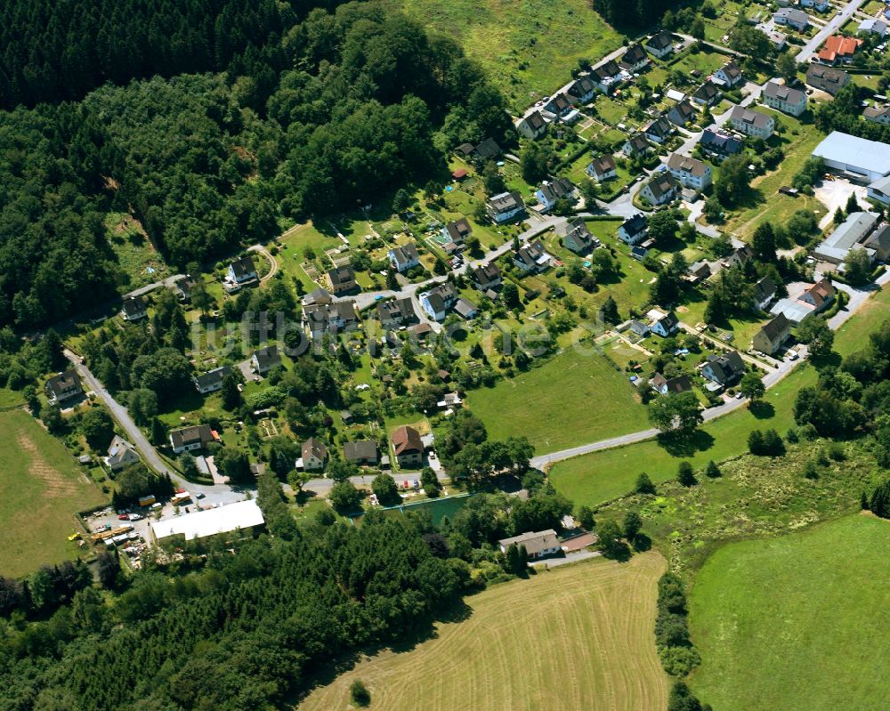 Luftbild Rönsahl - Dorfkern am Feldrand in Rönsahl im Bundesland Nordrhein-Westfalen, Deutschland
