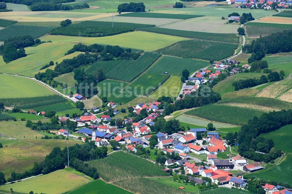 Luftaufnahme Rohr - Dorfkern am Feldrand in Rohr im Bundesland Bayern, Deutschland