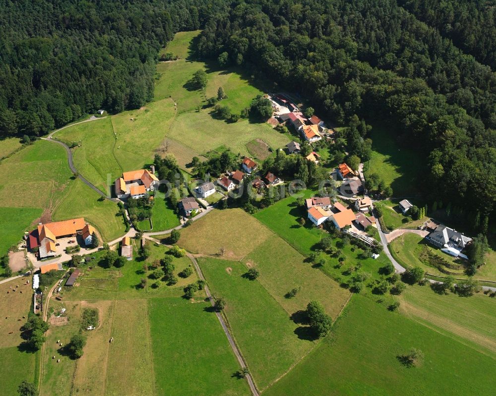 Rohrbach aus der Vogelperspektive: Dorfkern am Feldrand in Rohrbach im Bundesland Hessen, Deutschland