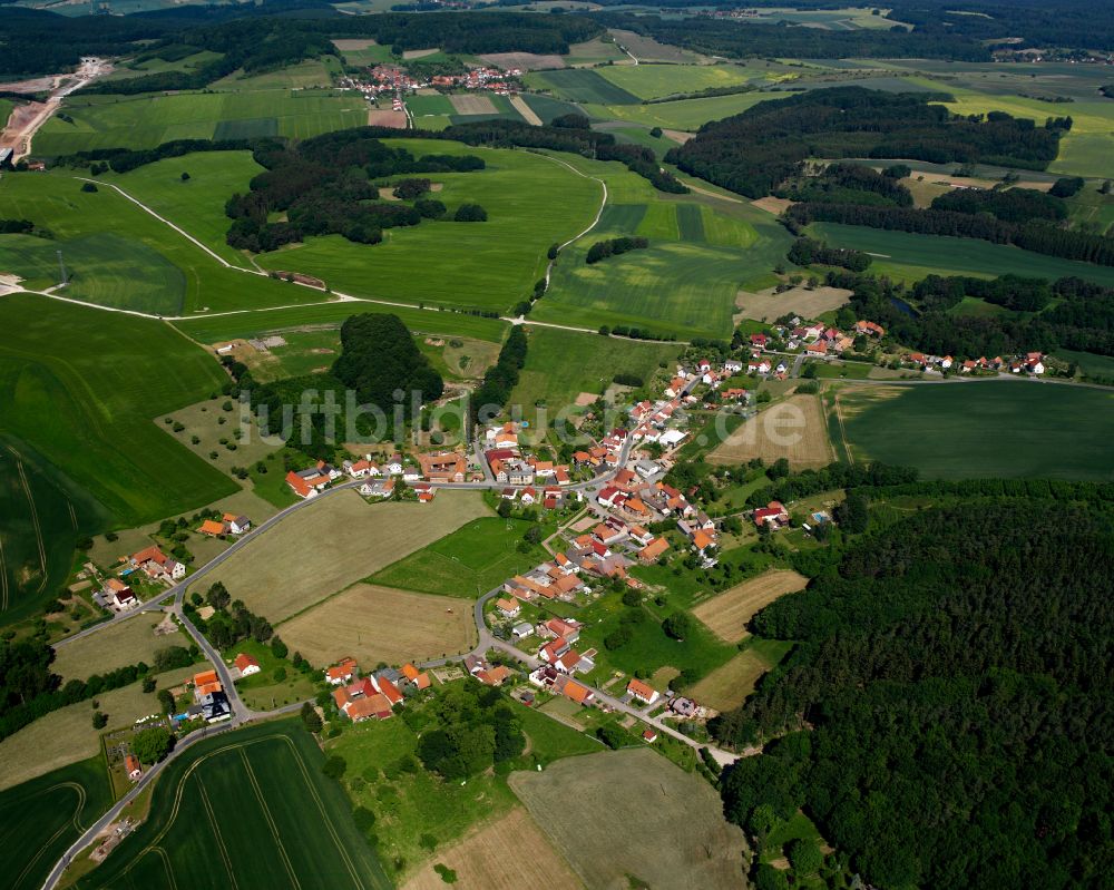 Luftbild Schachtebich - Dorfkern am Feldrand in Schachtebich im Bundesland Thüringen, Deutschland