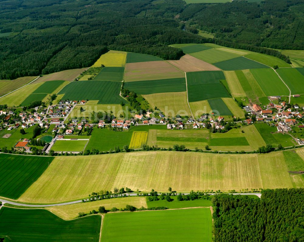 Luftbild Schönebürg - Dorfkern am Feldrand in Schönebürg im Bundesland Baden-Württemberg, Deutschland