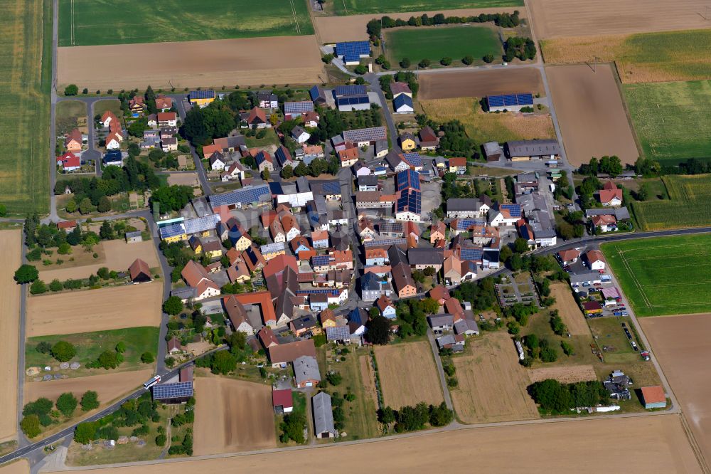 Luftbild Sächsenheim - Dorfkern am Feldrand in Sächsenheim im Bundesland Bayern, Deutschland