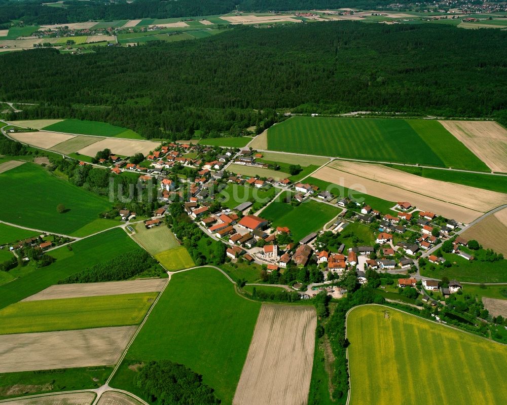 Luftaufnahme Seibersdorf - Dorfkern am Feldrand in Seibersdorf im Bundesland Bayern, Deutschland