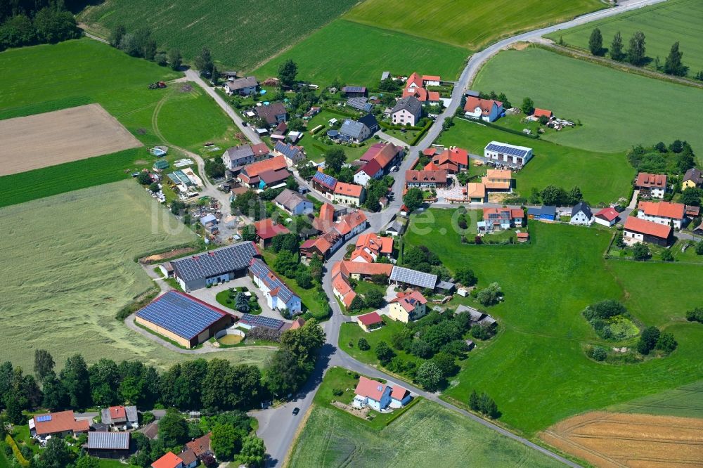 Luftbild Siegritz - Dorfkern am Feldrand in Siegritz im Bundesland Bayern, Deutschland