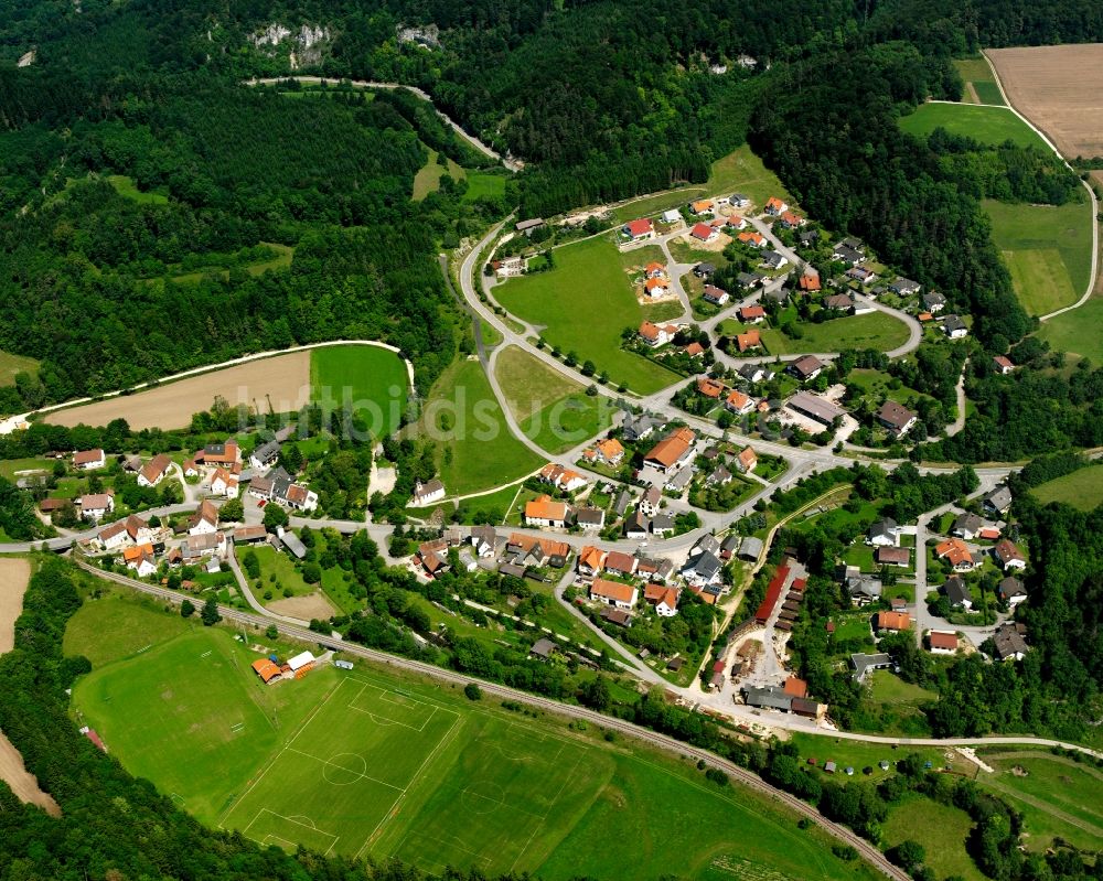 Luftaufnahme Sigmaringen - Dorfkern am Feldrand in Sigmaringen im Bundesland Baden-Württemberg, Deutschland