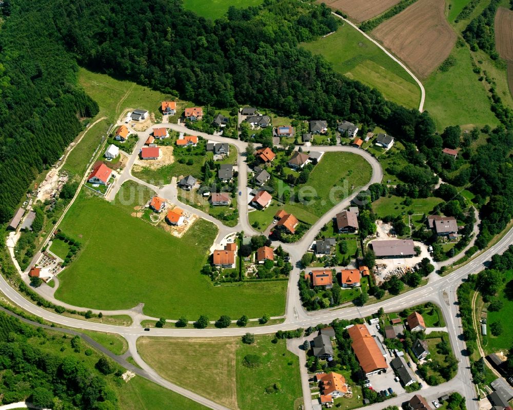 Sigmaringen von oben - Dorfkern am Feldrand in Sigmaringen im Bundesland Baden-Württemberg, Deutschland