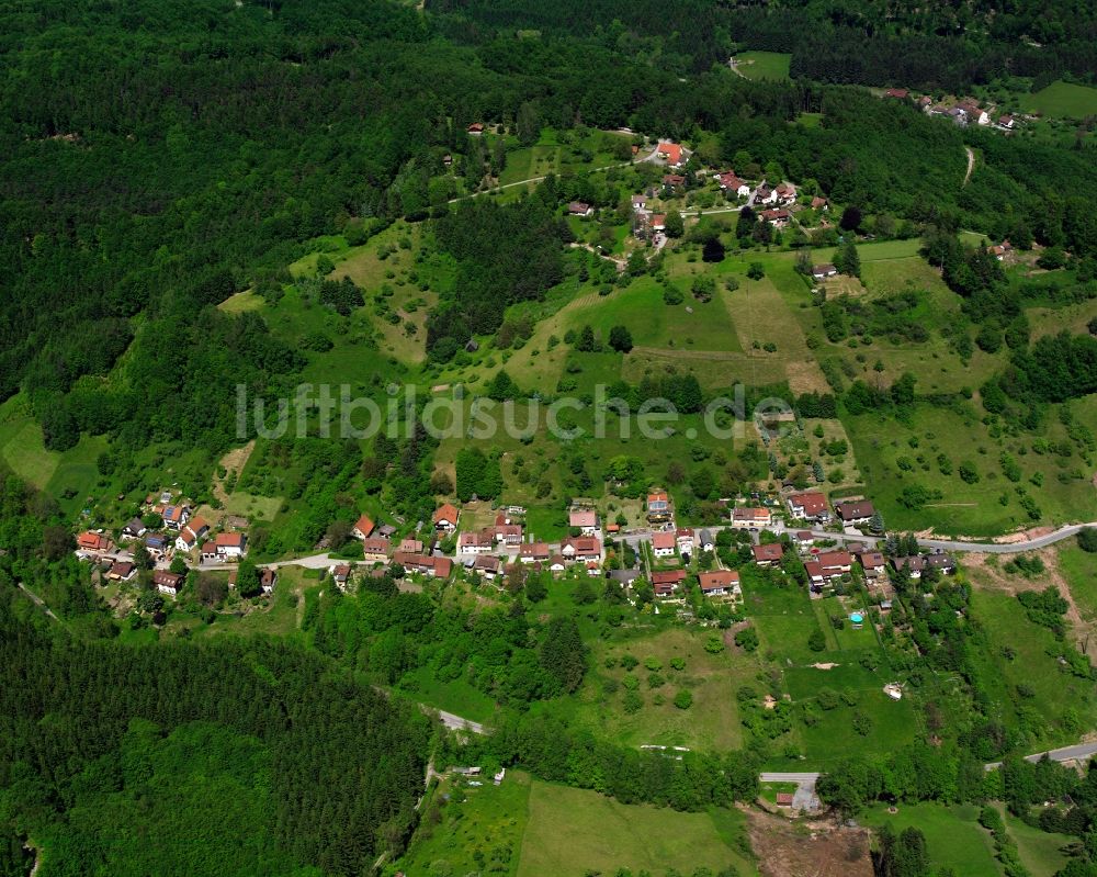 Spiegelberg von oben - Dorfkern am Feldrand in Spiegelberg im Bundesland Baden-Württemberg, Deutschland