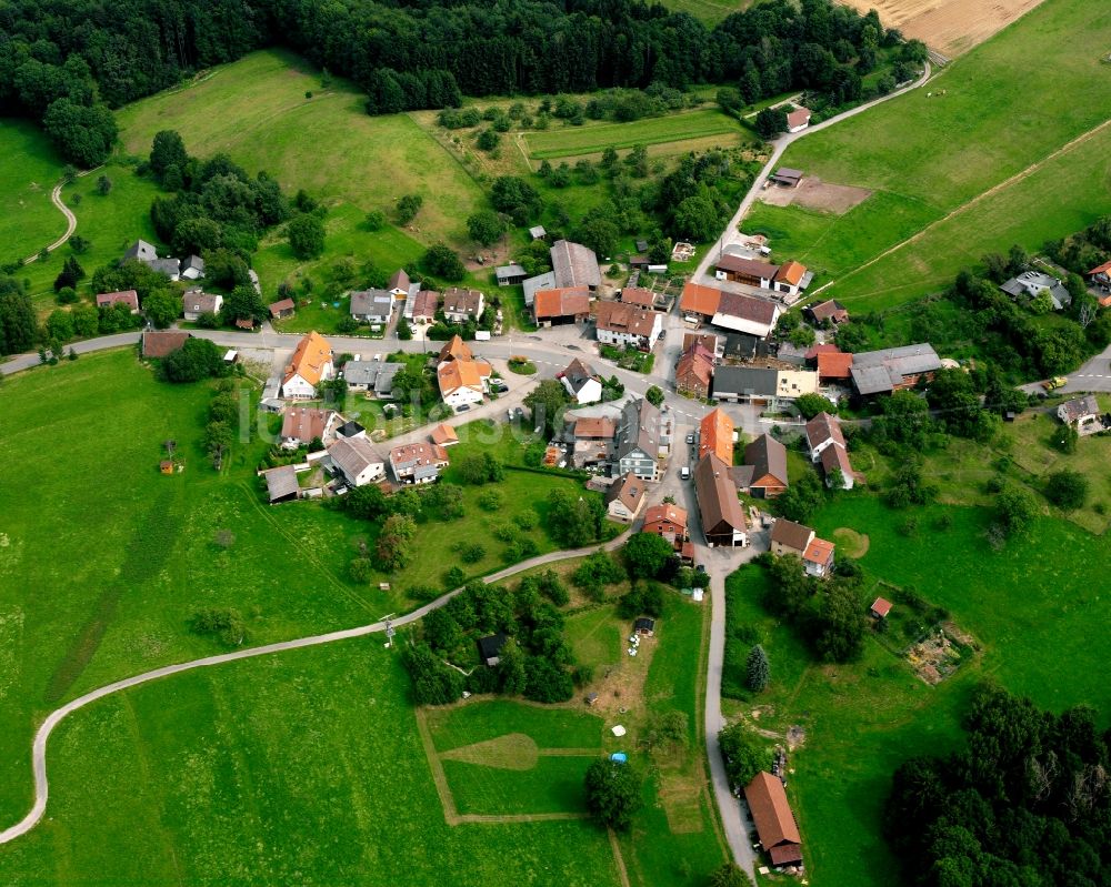 Luftaufnahme Stocksberg - Dorfkern am Feldrand in Stocksberg im Bundesland Baden-Württemberg, Deutschland
