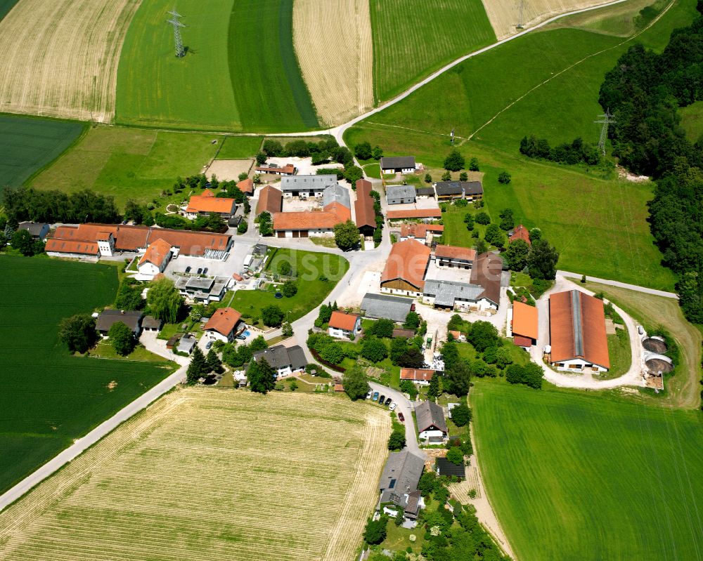 Luftaufnahme Thalhausen - Dorfkern am Feldrand in Thalhausen im Bundesland Bayern, Deutschland