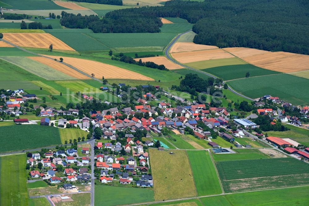 Luftbild Thansüß - Dorfkern am Feldrand in Thansüß im Bundesland Bayern, Deutschland