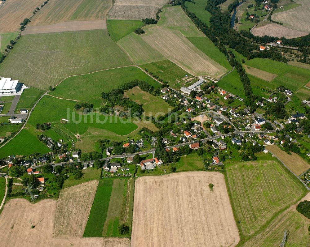 Luftaufnahme Tuttendorf - Dorfkern am Feldrand in Tuttendorf im Bundesland Sachsen, Deutschland