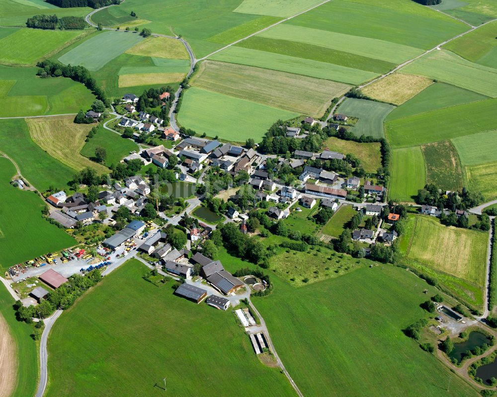 Luftbild Unterhartmannsreuth - Dorfkern am Feldrand in Unterhartmannsreuth im Bundesland Bayern, Deutschland